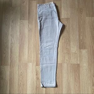 Gap Lived-In Skinny Khakis 31x30